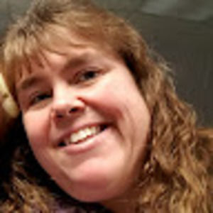 Meet your Posher, Stefanie